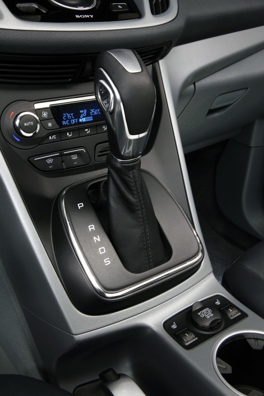 Ford C-Max 2011 года  (US) (фото 21 из 64)